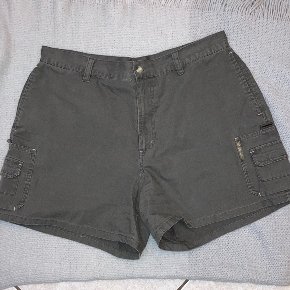 Ladies Columbia hiking shorts size large.